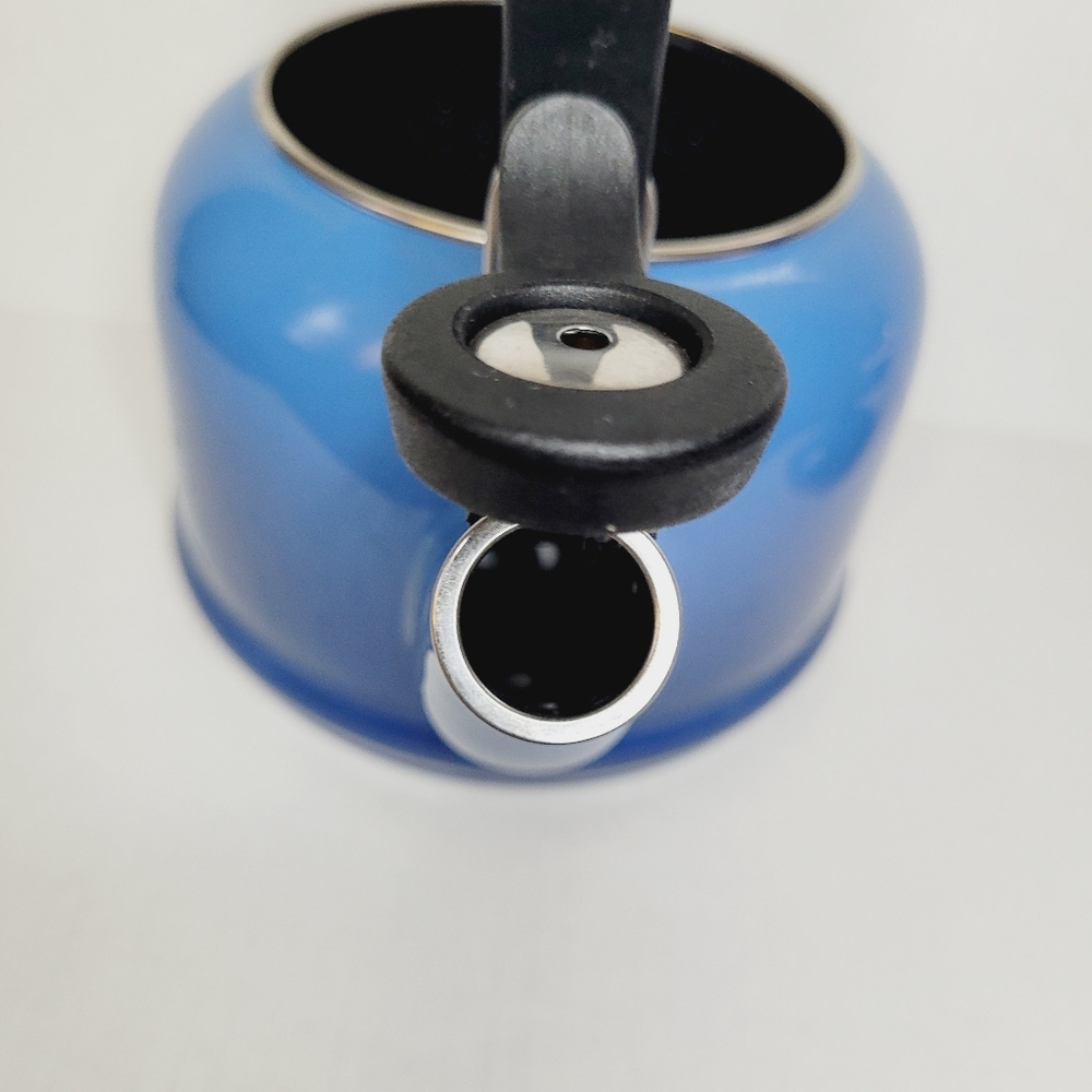 Le Creuset Enamel on Steel 1.25 Quart Demi Tea Kettle Marseille Tea Time Modern - Picture 14 of 14